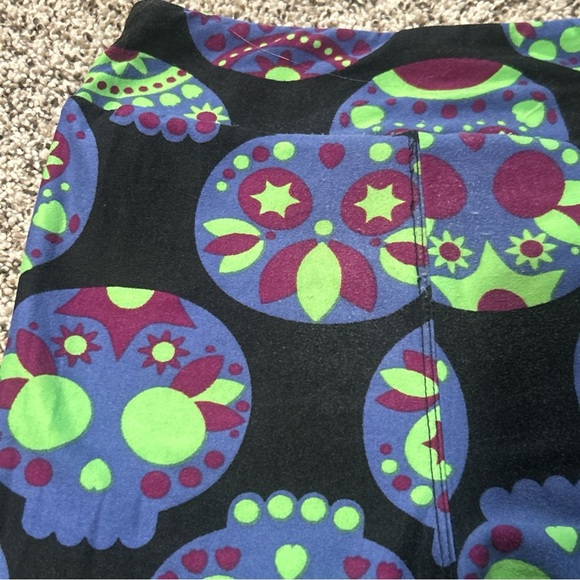 LuLaRoe Kids Halloween Leggings! Lot of 3-LLR Size Kids LXL-Sugar skulls, Masks - Picture 15 of 15